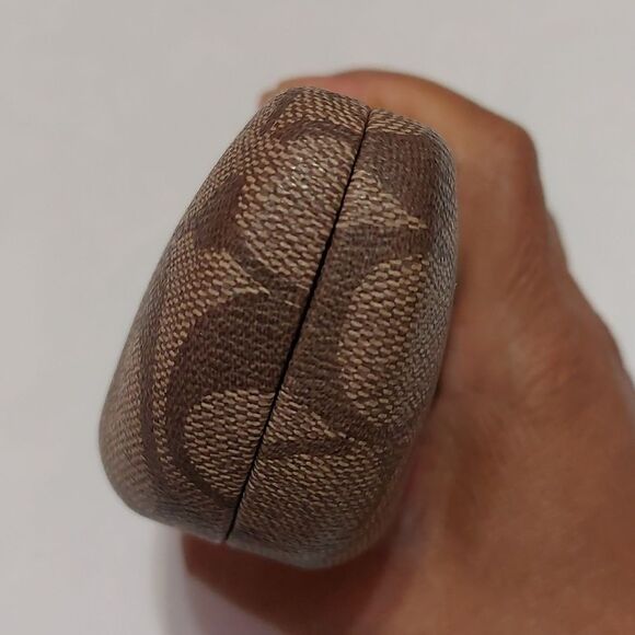 Coach Signature Brown Tan Sunglasses Clam Shell Hard Case - Picture 6 of 8